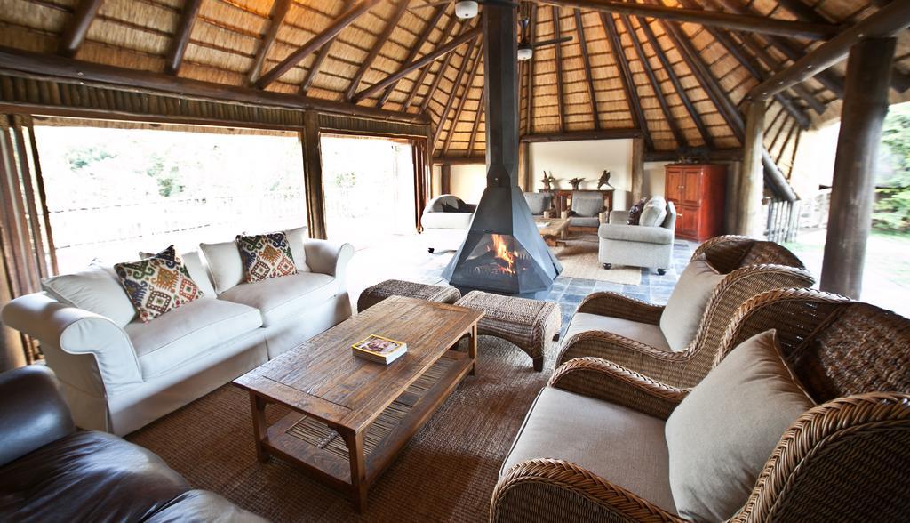 Rhino River Lodge Manyoni Private Game Reserve Bagian luar foto